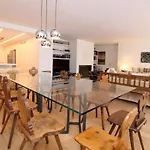 Apartment Chesa Brattas 29 *
